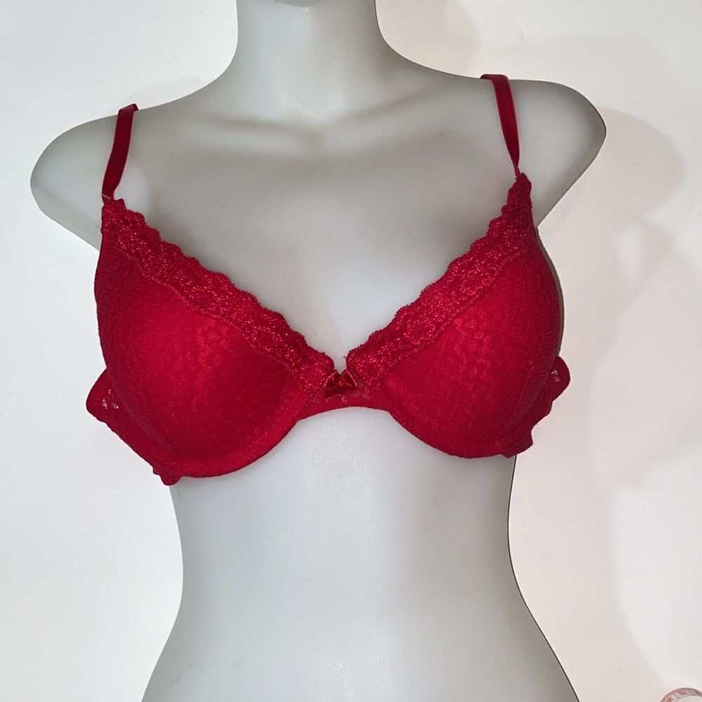 Flirtitude Red Lace Trim Bra Intimates Size 36B